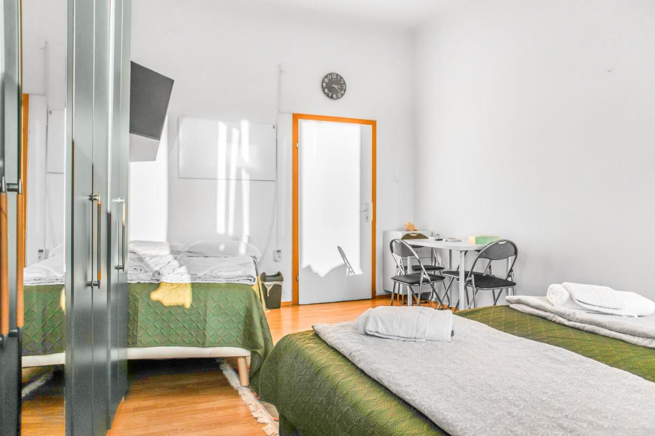 Joyful 2Br Apt. @ Millenium Tower And The Danube Vienne Extérieur photo