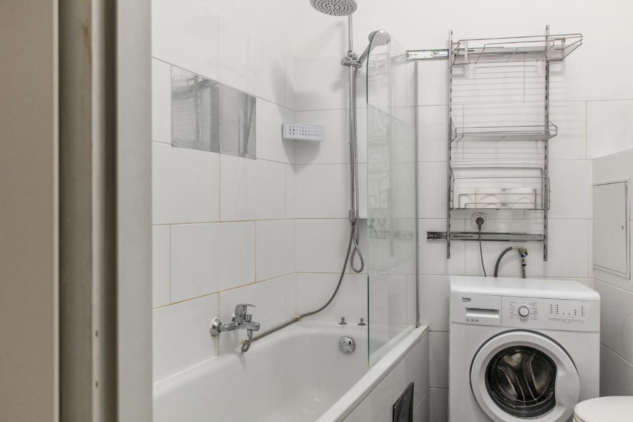 Joyful 2Br Apt. @ Millenium Tower And The Danube Vienne Extérieur photo
